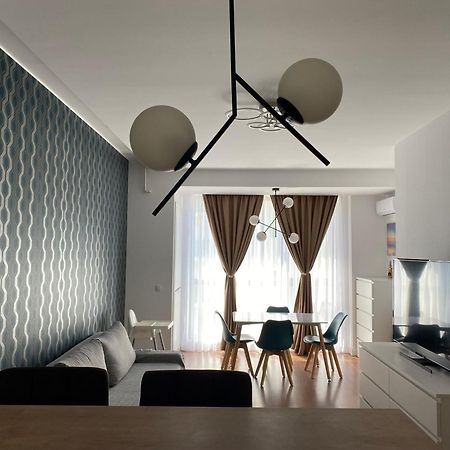 Andreve Apartment By Onix Blue Mamaia Nord, Baby Friendly, Private Parking Năvodari المظهر الخارجي الصورة