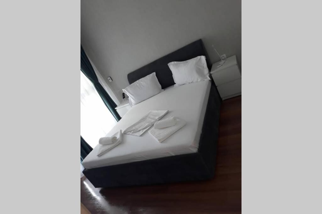 Andreve Apartment By Onix Blue Mamaia Nord, Baby Friendly, Private Parking Năvodari المظهر الخارجي الصورة
