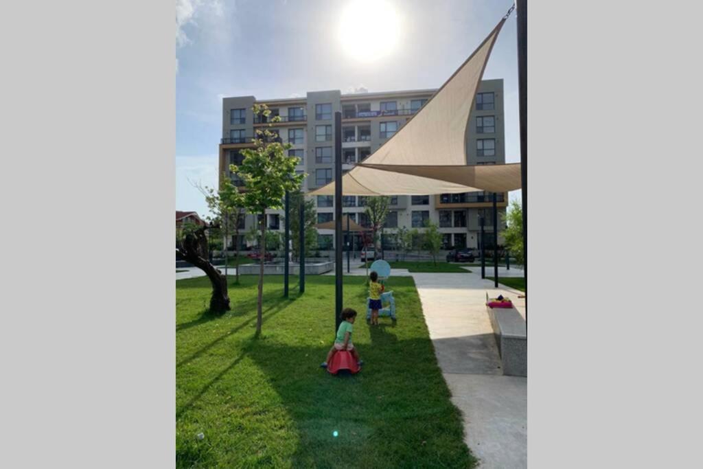 Andreve Apartment By Onix Blue Mamaia Nord, Baby Friendly, Private Parking Năvodari المظهر الخارجي الصورة