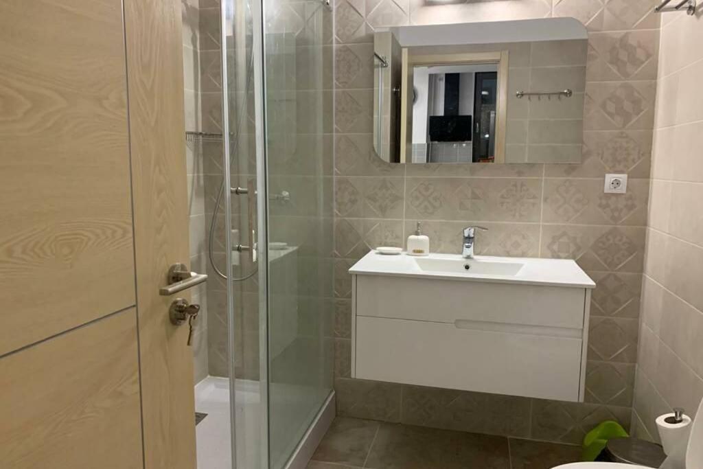 Andreve Apartment By Onix Blue Mamaia Nord, Baby Friendly, Private Parking Năvodari المظهر الخارجي الصورة