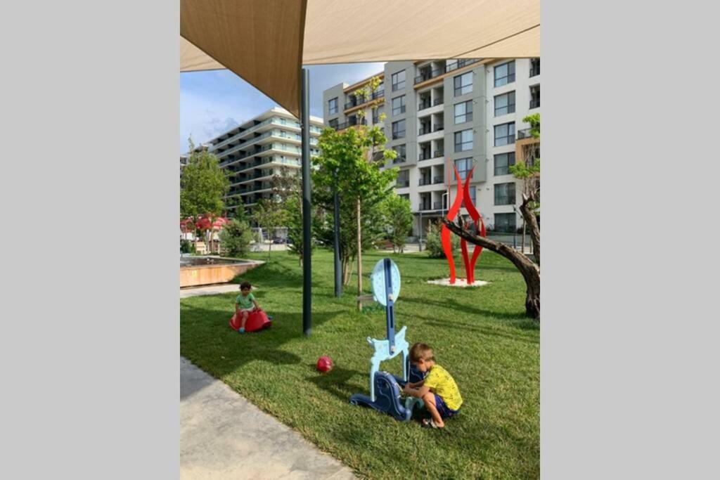 Andreve Apartment By Onix Blue Mamaia Nord, Baby Friendly, Private Parking Năvodari المظهر الخارجي الصورة