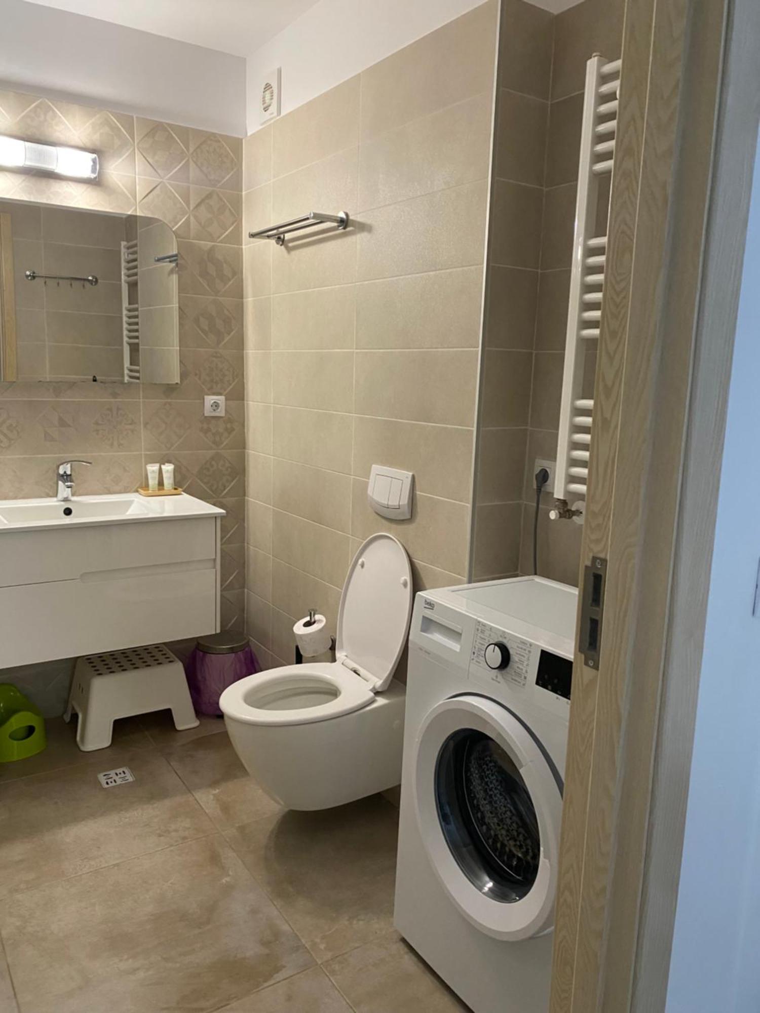 Andreve Apartment By Onix Blue Mamaia Nord, Baby Friendly, Private Parking Năvodari المظهر الخارجي الصورة